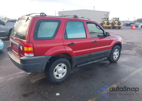 2004 Ford Escape Xls z USA, uszkodzony, nr VIN 1FMYU02104KA14774